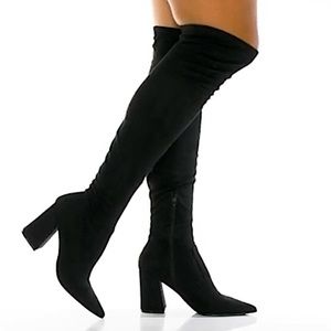 ** New In Box** Steve Madden knee boots